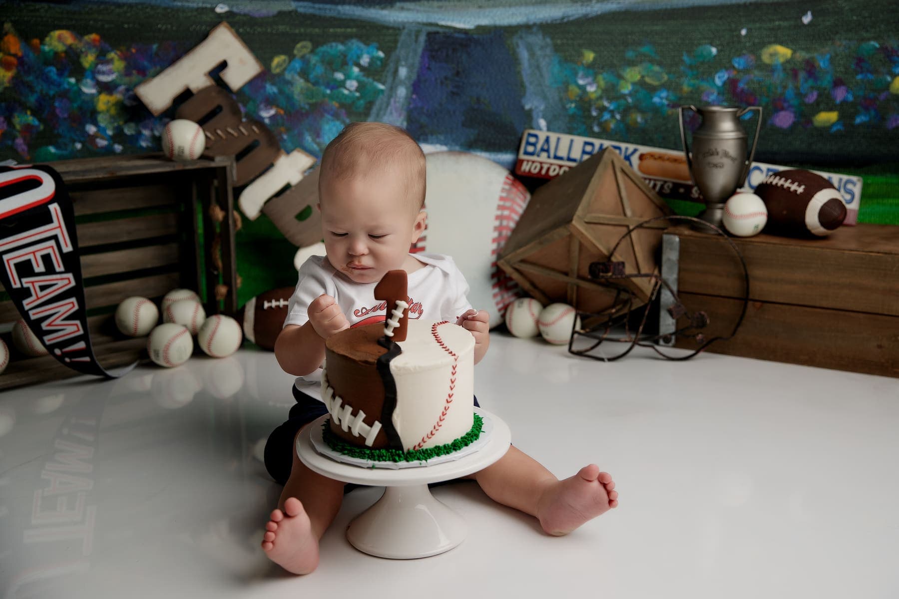 Cake smash photography in Lodi, CA by Jesica Allen Photography