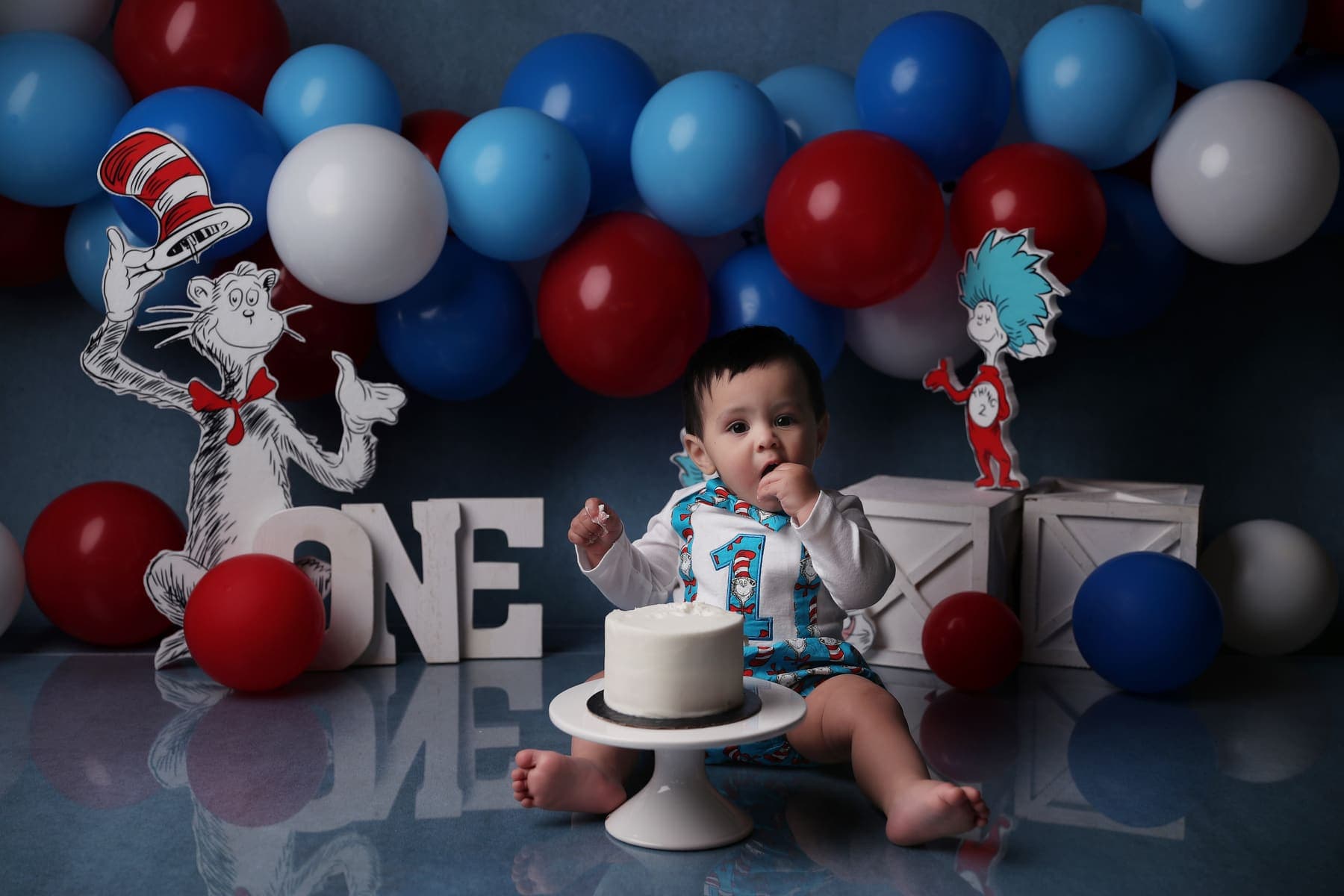 Cake smash photography in Lodi, CA by Jesica Allen Photography