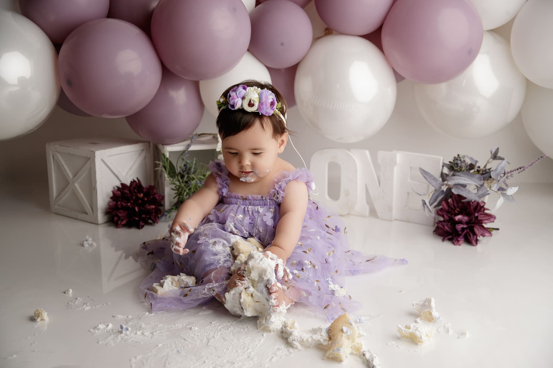 Cake smash photography in Lodi, CA by Jesica Allen Photography