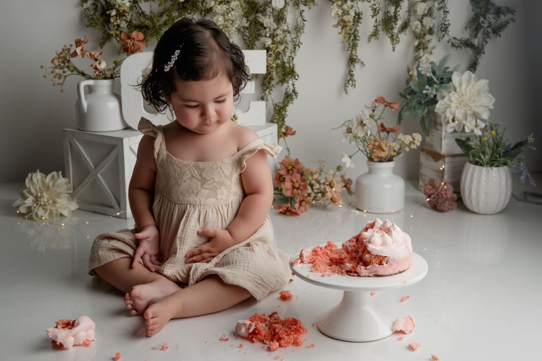 Cake smash photography in Lodi, CA by Jesica Allen Photography