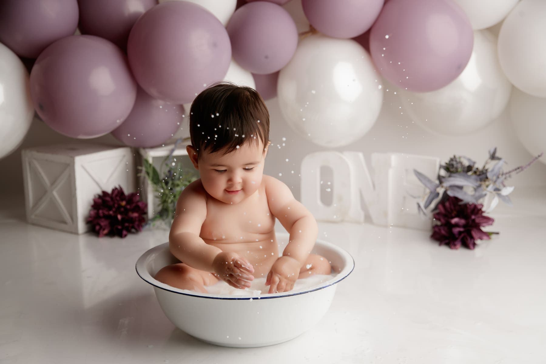 Cake smash photography in Lodi, CA by Jesica Allen Photography