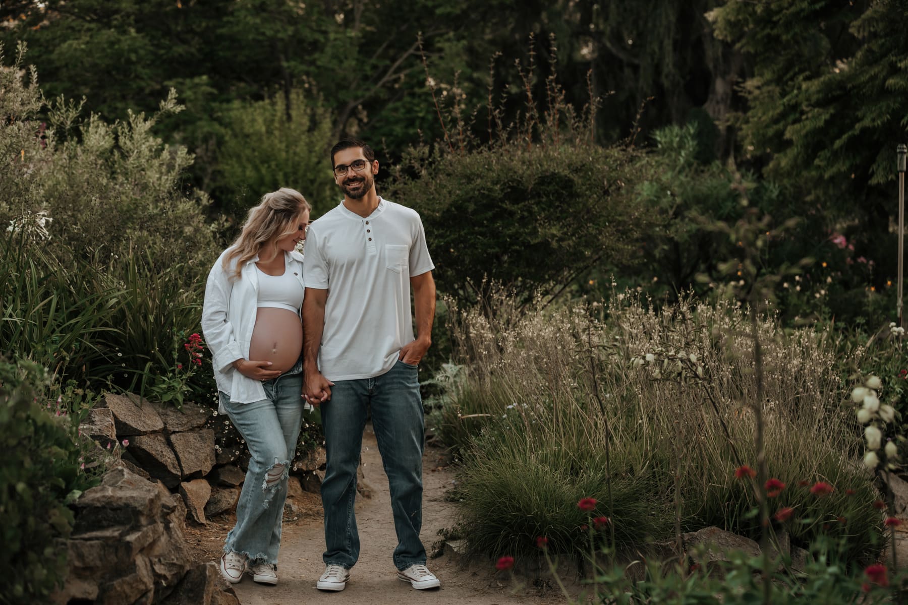 Maternity photography for Lathrop, CA families by Jesica Allen