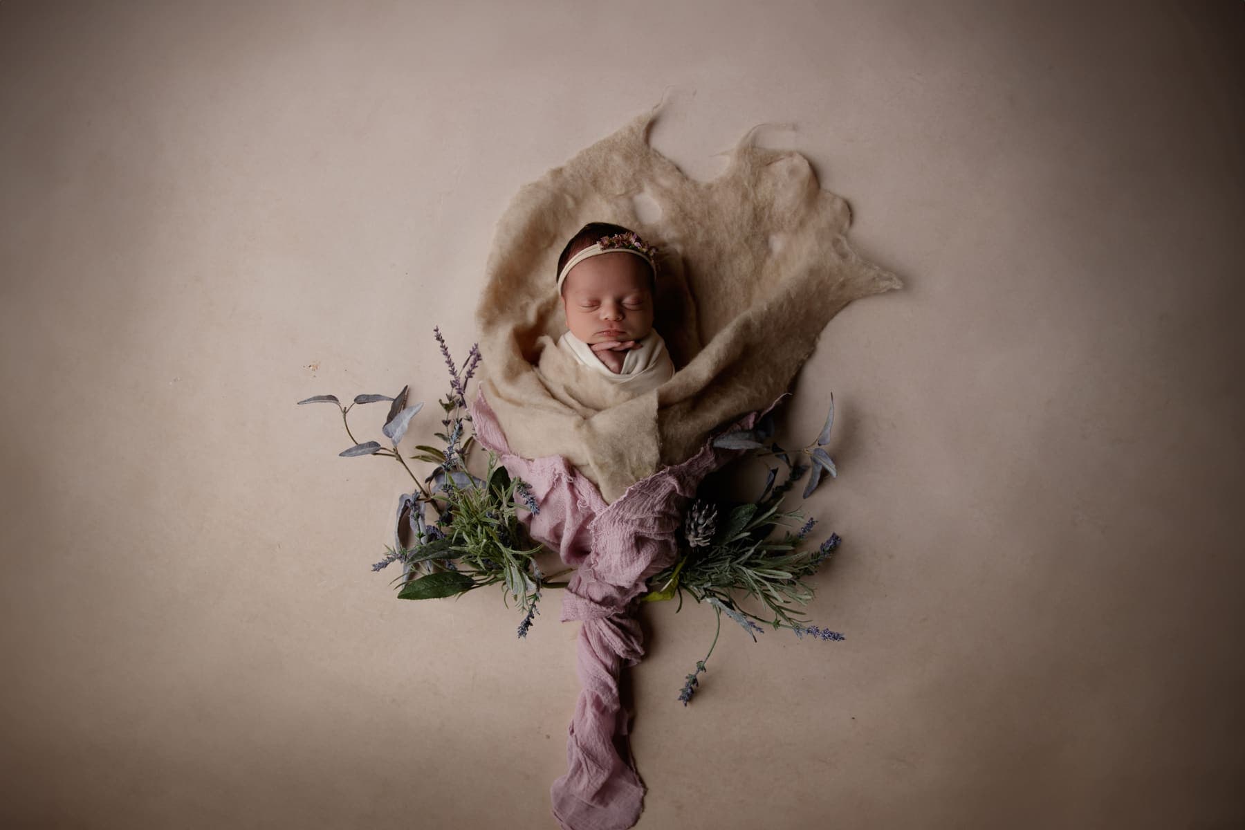 Newborn photography in Lodi, CA by Jesica Allen Photography