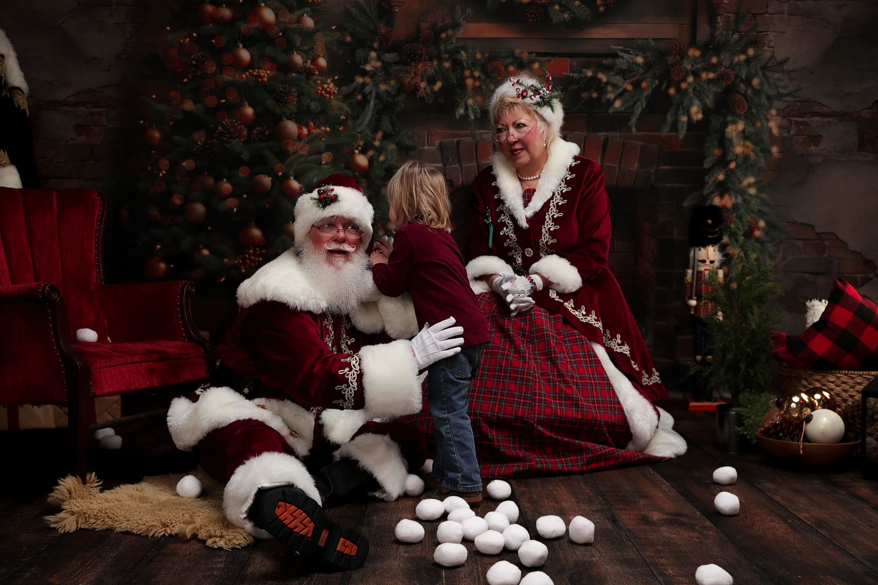 Santa photography in Lodi, CA by Jesica Allen Photography